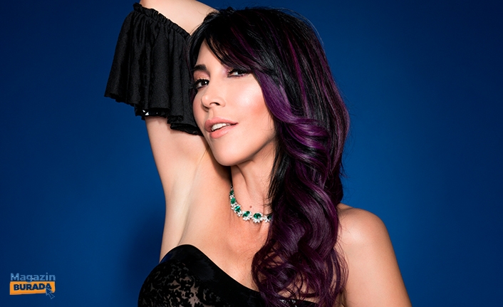 Hande Yener’in Kıyafetiyle Fena Dalga Geçtiler! ‘Dedenin Kıyafeti mi?’