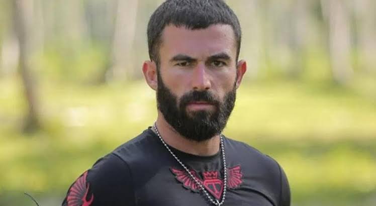 Turabi İngilizce şarkı çıkaracağını duyurdu!