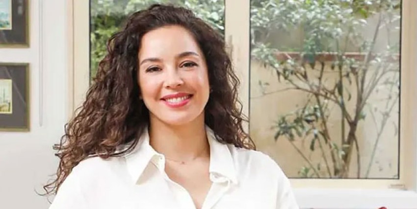 Azra Akın’dan “Kainat Güzelliği” çıkışı! “Bence gerek yok!”