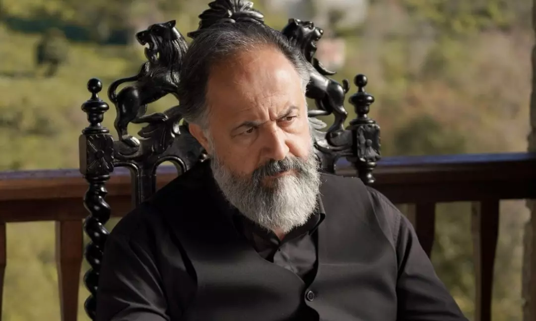 Sevilen oyuncu Mehmet Özgür’den hüzünlendiren cevap!