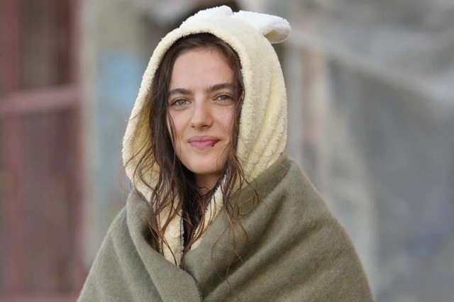 Taşacak Bu Deniz’in Eleni’si Ava Yaman’a sürpriz doğum günü!