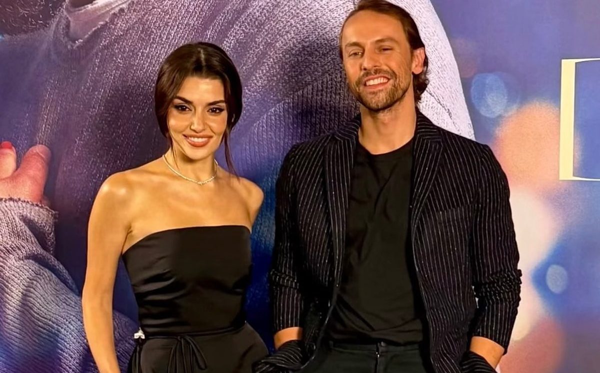 Hande Erçel ve Metin Akdülger uyumu göz kamaştırdı!