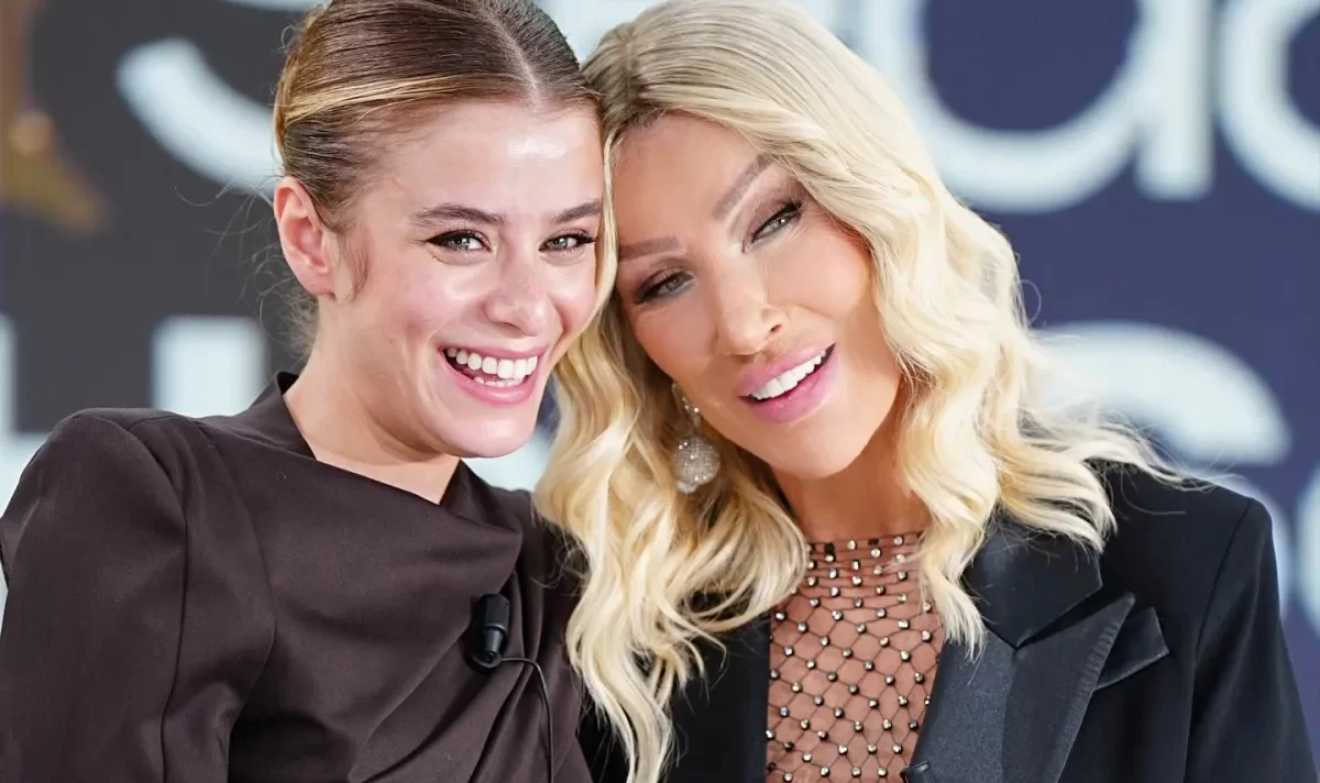 Seda Sayan, gelinini ağırladı: ”Felaket kayınvalide diyorlar”