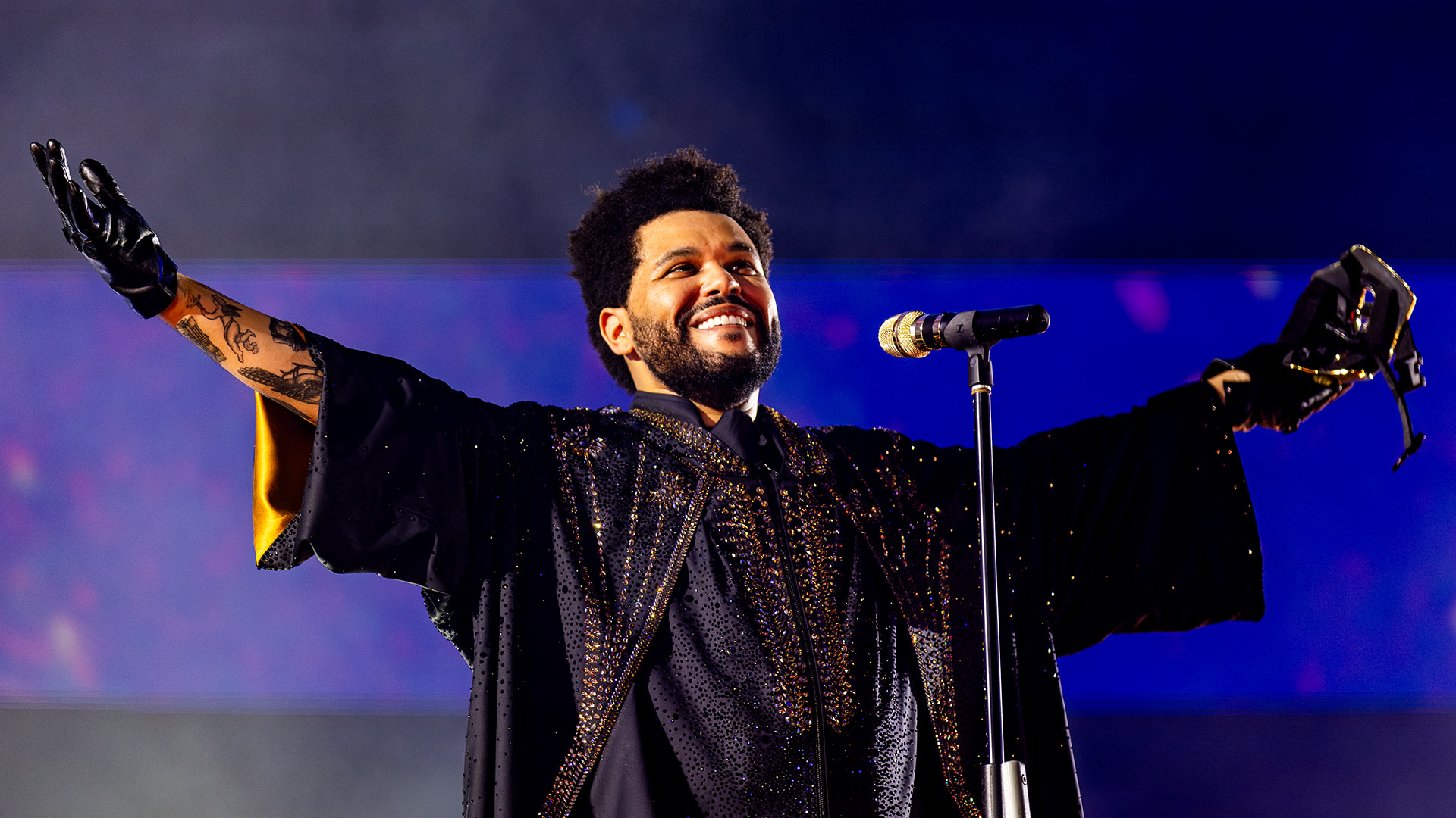 The Weeknd rekora koşuyor: 1 milyar dolarlık turne hasılatı!