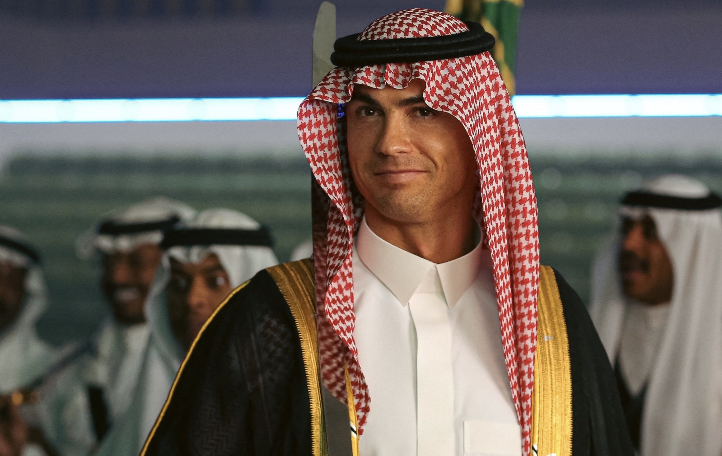 Cristiano Ronaldo, 2025’te de futbolun gelir kralı oldu! Liste yıldızlar geçidi!