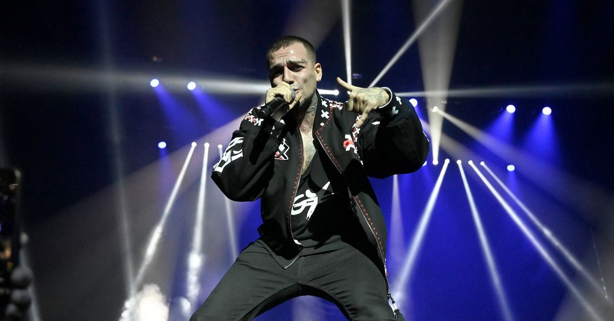 Türkiye’den ayrılmıştı: Ezhel Alman vatandaşı oldu!