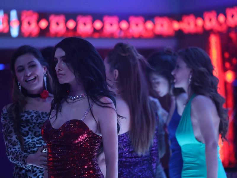 Güzel haber geldi: Sevilen dizi ekranlara dönüyor!