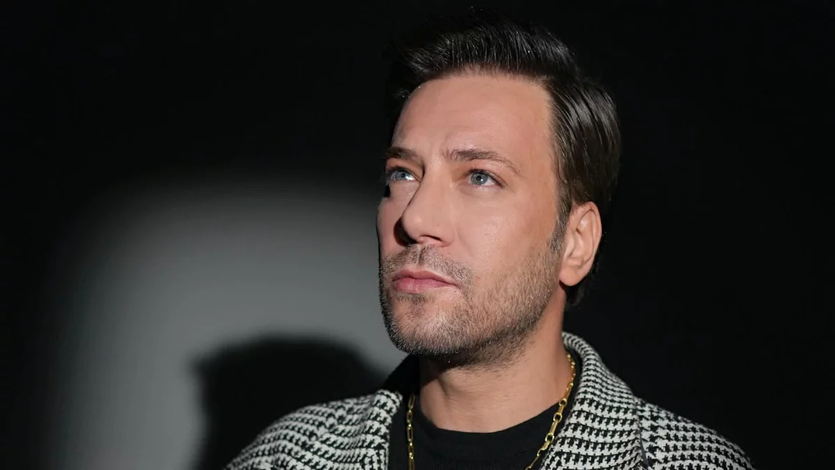 Ünlü oyuncunun açıklaması gündem oldu: ”Aile bağlarımı zayıf tuttum”