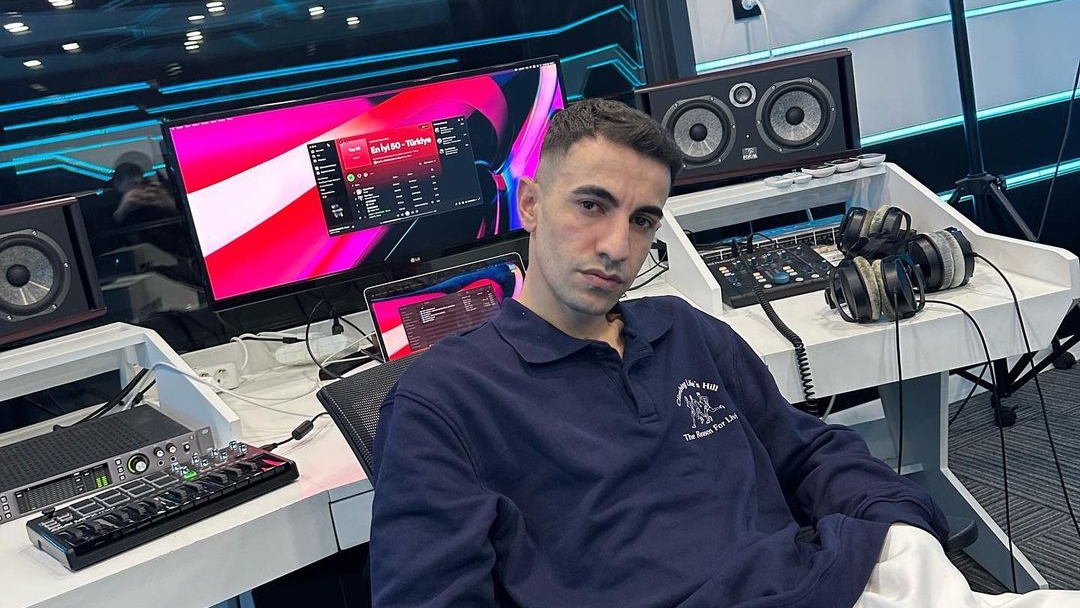 Ebo (İbrahim Tilaver) yeni yaşına hastane odasında girdi!