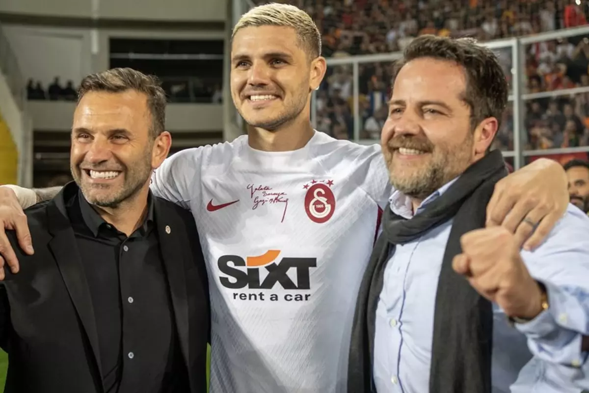 Galatasaray’ın yıldızı Mauro Icardi’den Erden Timur’a destek!